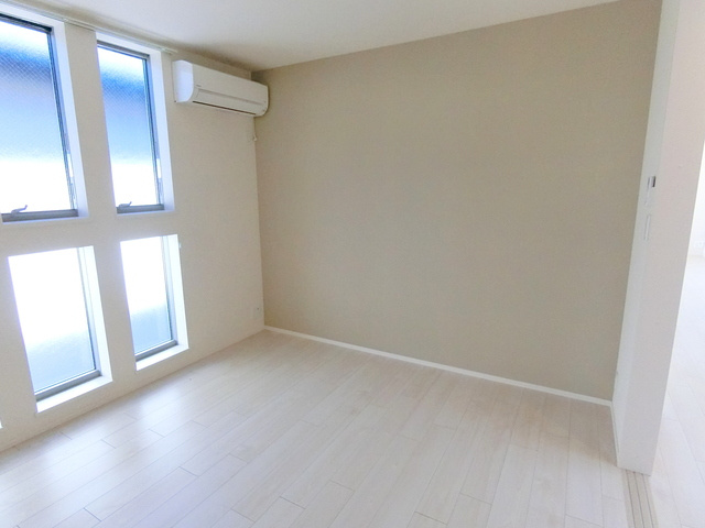 ベル武蔵関の洋室|★アクセントクロスのお洒落な洋室です★