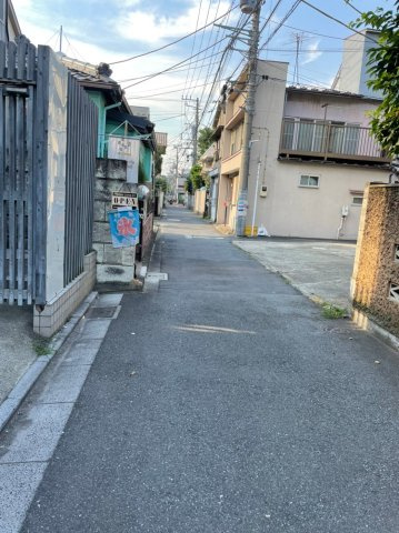 メゾンコーワの周辺