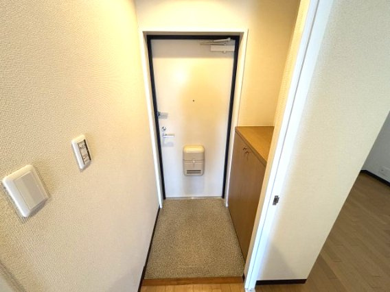 エリム摩耶の玄関