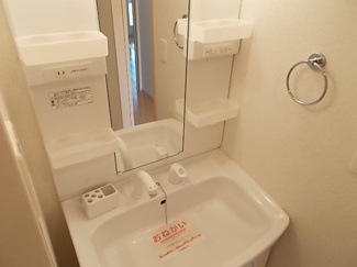 【洗面所】 | プラナス　Ｂ | ゆったりとスペースのある洗面所