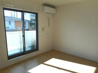 【居間・リビング】 | コーシンアール　Ａ | こちらの居間で趣味の時間をお楽しみください