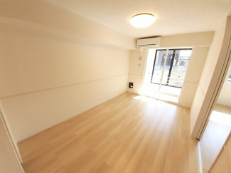 【居間・リビング】 | エピナール土浦２ | ゆったり過ごせる居間です