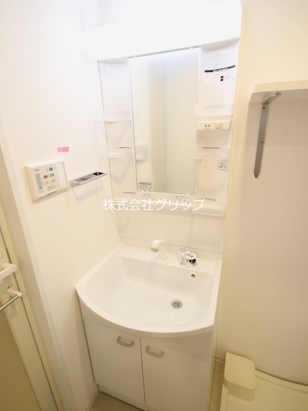 クラリッサ大通り公園の独立洗面台