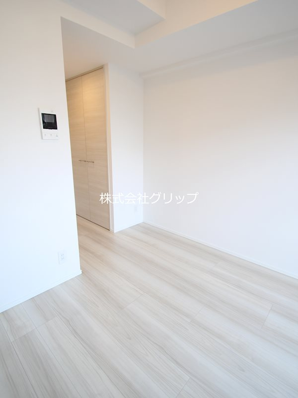 クラリッサ大通り公園の洋室