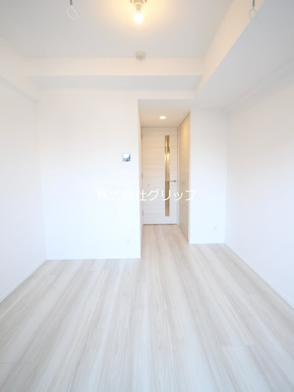 クラリッサ大通り公園の居間・リビング