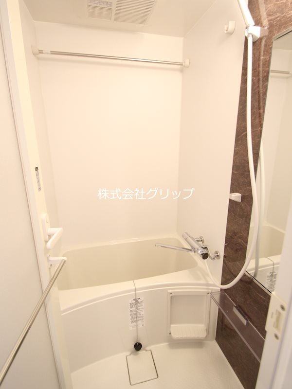 クラリッサ大通り公園の浴室