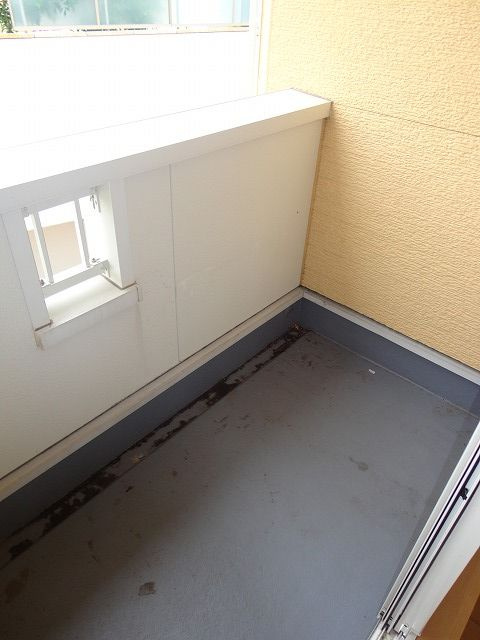 コンフォートスクエアDのバルコニー