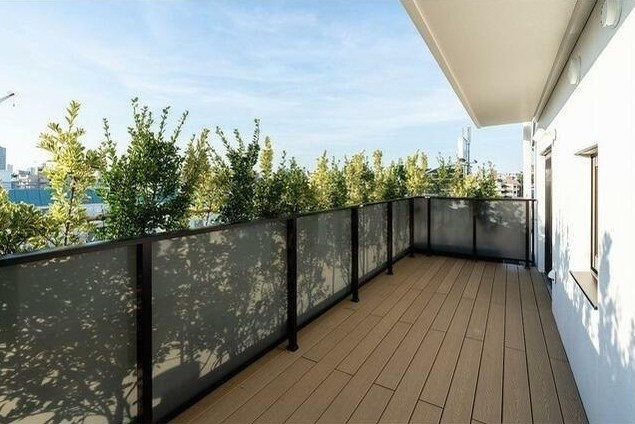 【バルコニー】