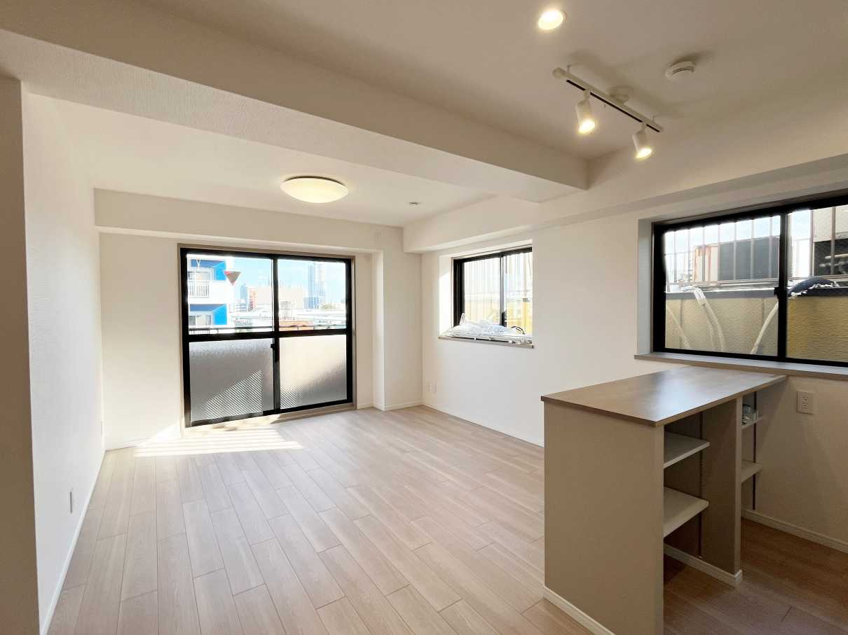 ロイヤルステージ浅草の居間・リビング