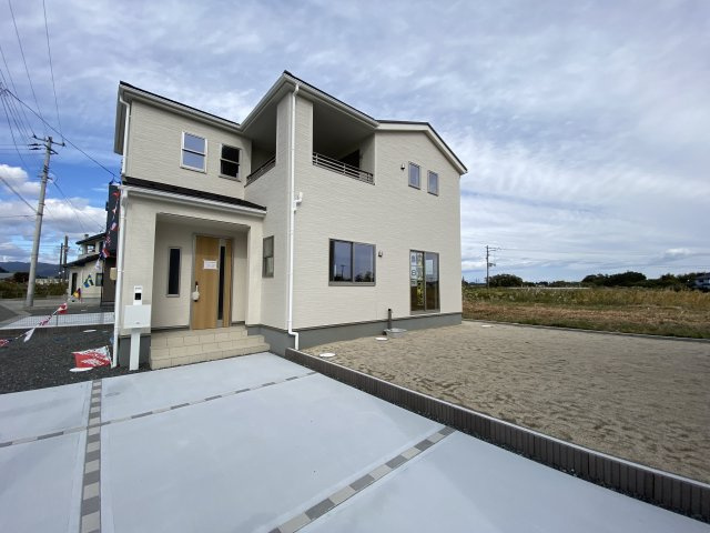 【選べる豪華家電キャンペーン実施中♪】　☆平泉崎第8／5号棟☆　の外観|◆現地写真です◆
休日は家族みんなで夢のマイホーム探しに出かけてみませんか！（＾＾）♪
お問い合わせは不動産プラスまで☆

