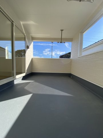 【いわき市泉町滝尻第9】　新築戸建　3号棟　※必ずもらえる選べるキャンペーン実施中！のバルコニー|■□■バルコニーの写真です■□■　お布団なども充分に干せる広さがございます。