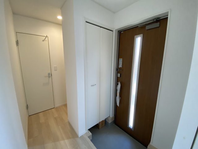 【いわき市泉町滝尻第9】　新築戸建　3号棟　※必ずもらえる選べるキャンペーン実施中！の玄関|■□■玄関の写真です■□■　
お洒落な玄関はお客様からも喜んでいただけそうですね！！