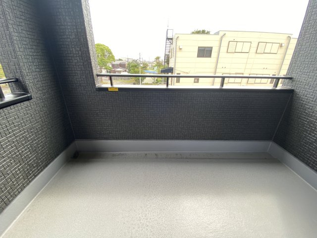 ◆ご成約特典として人気家電プレゼント中♪◆　いわき市小名浜燈籠原 　8号棟のバルコニー|お洗濯にも便利なバルコニー付き