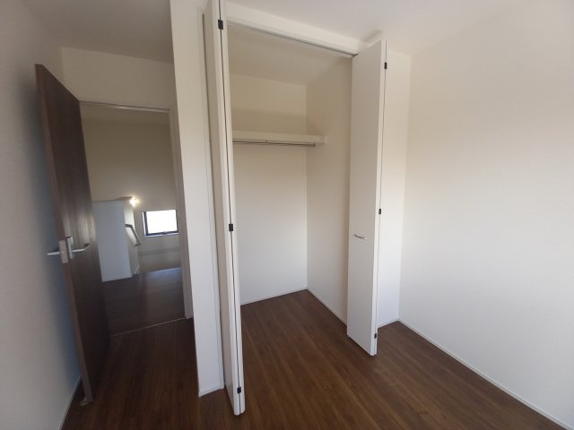 ■完成！内覧可能！12/15価格変更！■　いわき市小名浜燈籠原 　5号棟の収納|便利な収納スペースです