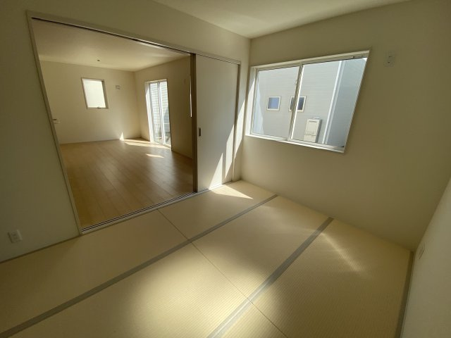 【常磐西郷町第1／1号棟】あると嬉しい家電プレゼントキャンペーン実施中(^^♪の和室|同施工◆和室の写真です◆　和室でゆっくりと過ごせるのは、贅沢な時間ですね♪　鮮やかな緑色がキレイです！！（＾＾）/

