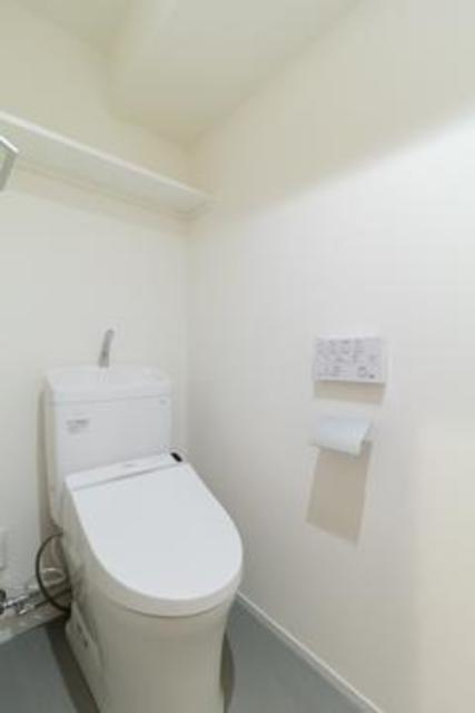 ＬＡ　ＲＥＩＮＡ　ＩＣＨＩＧＡＹＡ　ＫＡＧＡＣＨＯのトイレ|※写真は同タイプ住戸です。