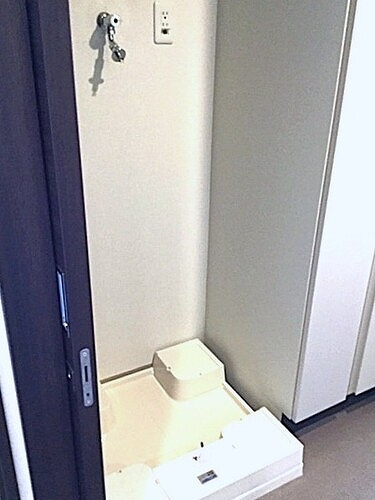 ライオンズ新井口マスターズゲートのその他|室内洗濯機置場　※2021年9月撮影