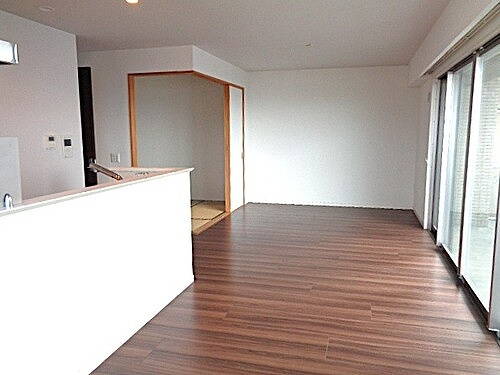 ライオンズ新井口マスターズゲートの居間・リビング|リビング・ダイニング　※退去後撮影