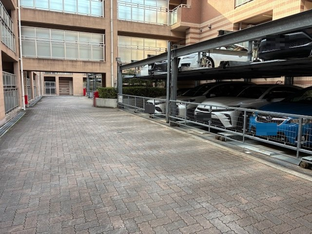 ジェイパーク目黒Ⅲ林試の森の駐車場