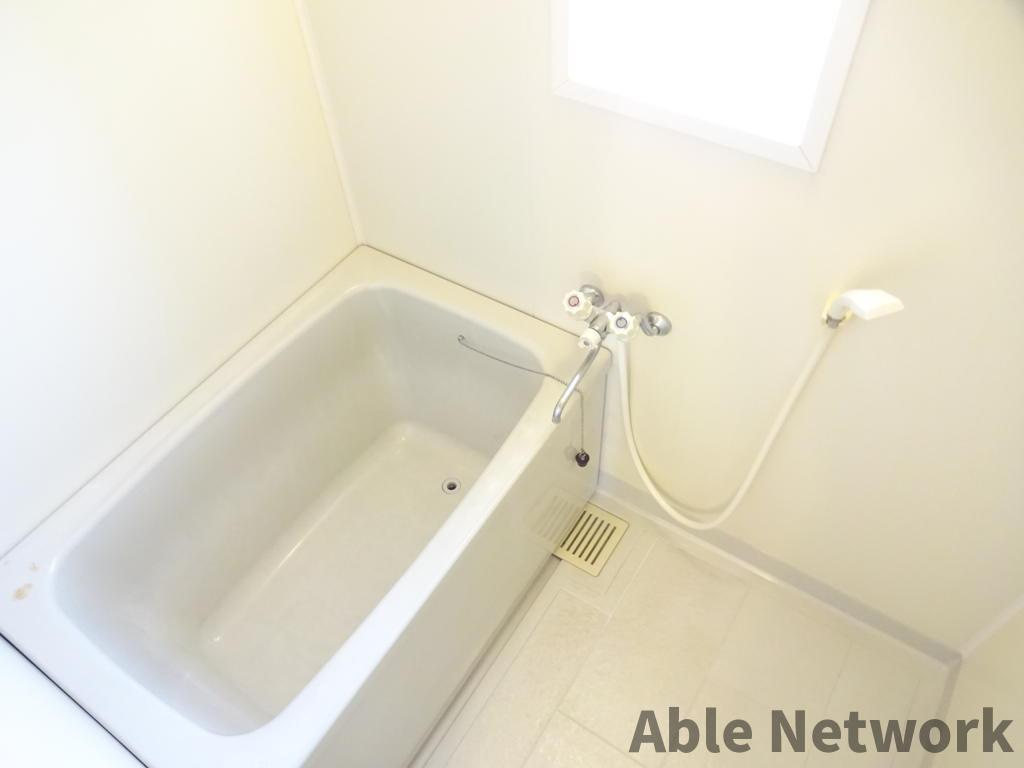 メゾン第一Aの浴室|窓付浴室♪