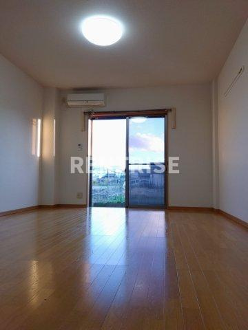 サニーコートの居間・リビング