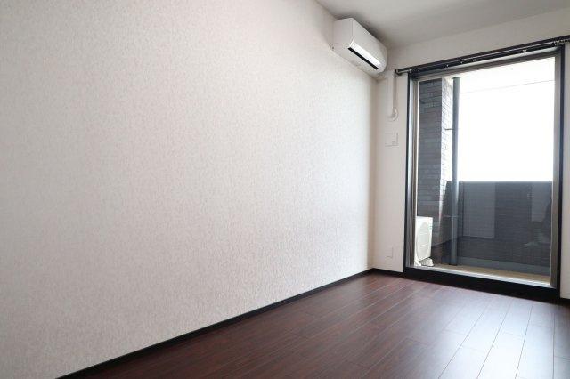 プレジオ東三国の洋室