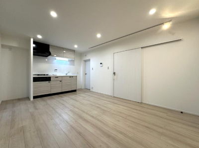 【居間・リビング】 | 狭山台団地２街区 14号棟 | 木の温もりを感じるフローリングです。