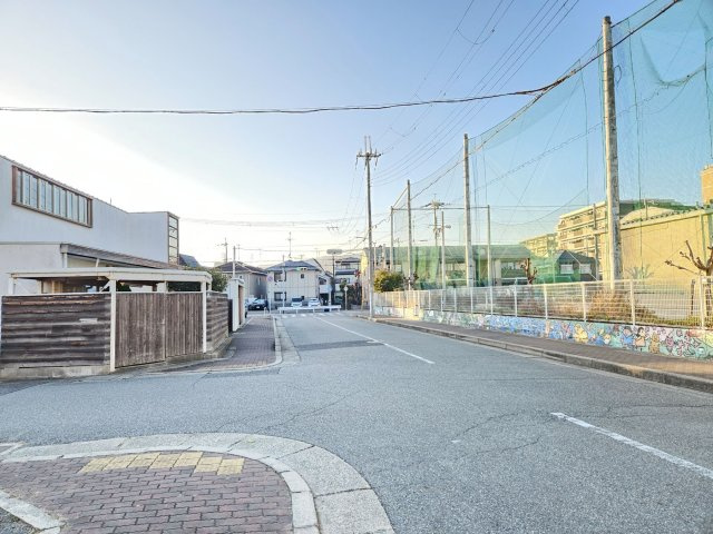 【前面道路含む現地写真】の画像