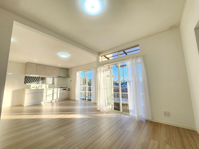 【居間・リビング】の画像