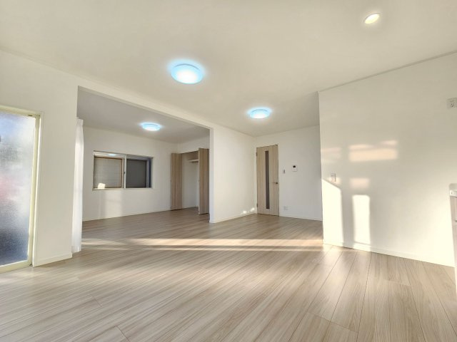 【居間・リビング】の画像