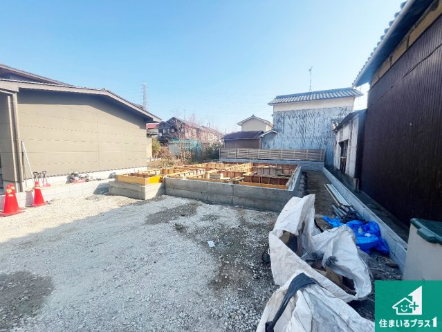 高砂市荒井町小松原　第2期　新築一戸建ての外観|周辺は落ち着いた街並みの住宅地！子育てがしやすい住環境です！まだ未完成ですが、現地でしかわからない事もございます。是非一度ご覧ください。