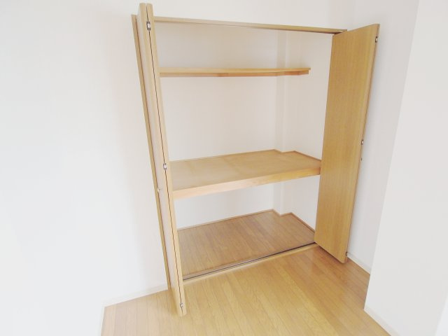 リャノス南本町の収納