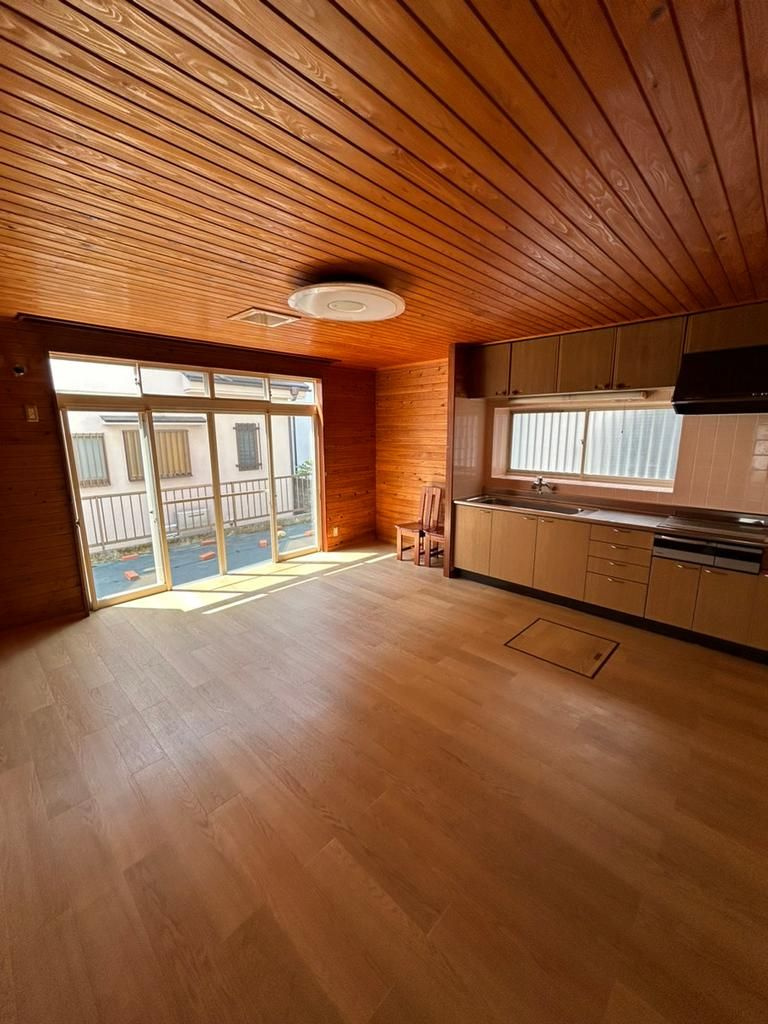 飯能市中山　中古戸建の居間・リビング