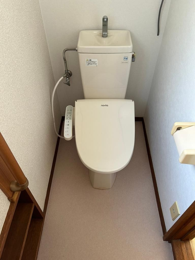 飯能市中山　中古戸建のトイレ