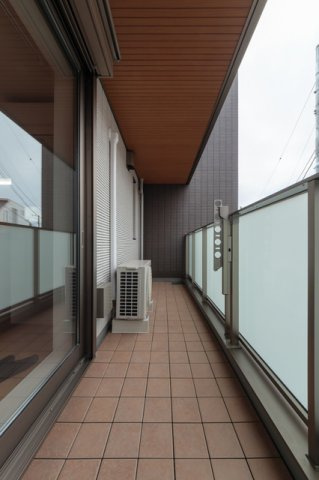 フィカーサ横浜のバルコニー|※写真は同タイプ住戸です。