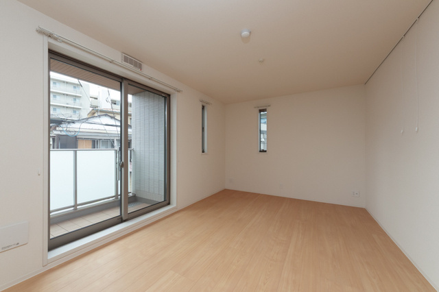 フィカーサ横浜の居間・リビング|※写真は同タイプ住戸です。