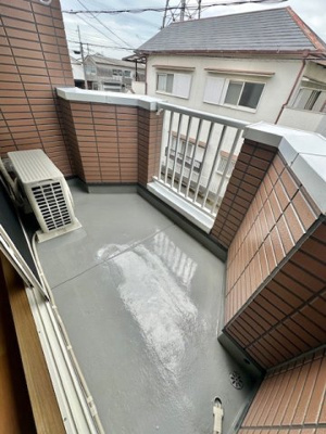 【バルコニー】 | ヴィラサンライズ | バルコニーからの眺めを楽しみながら食事をしませんか