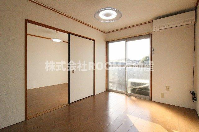 コーポ広原の居間・リビング|こちらの居間で趣味の時間をお楽しみください