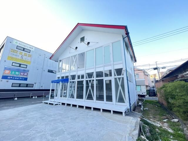 赤松町貸店舗・事務所の外観