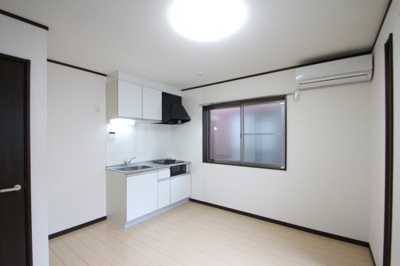 【内装】 | リリーベル