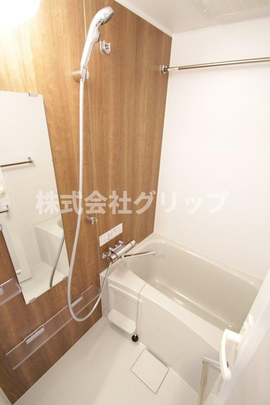 スパシエ東神奈川の浴室