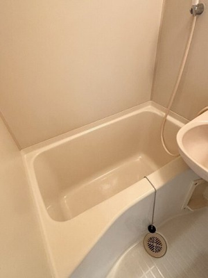 【浴室】 | Ｓ・Ｈ星ヶ丘ハイツ | コンパクトで使いやすいお風呂です