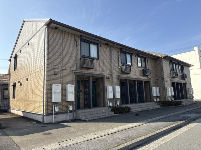 アゼリア大善の外観