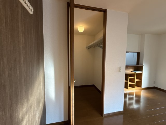 アゼリア大善の収納