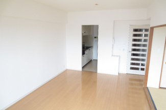 【居間・リビング】 | アーバンイケダ | ゆったりとした居間です