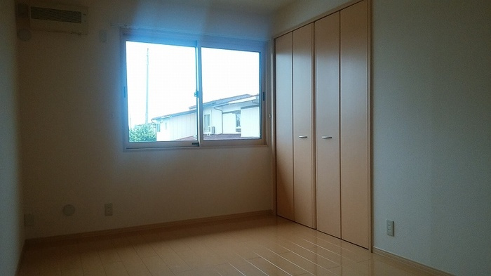 カーサ クイント　Ｃの洋室