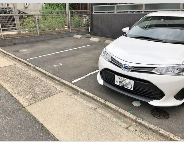 KOTOBUKIの駐車場
