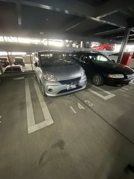 藤和八事緑ヶ丘ホームズの駐車場