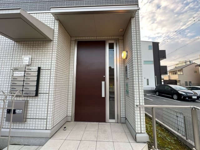 太閤アイサンメゾンのエントランス