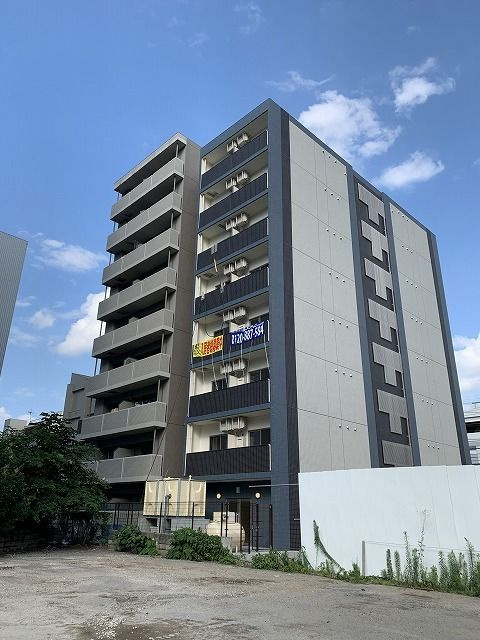 ワイズタワー新栄の外観